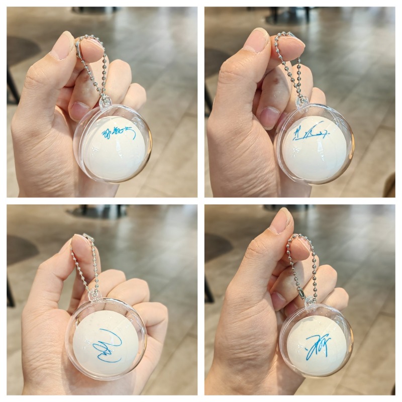 Table Tennis Keychain - Mini porte-clés signature balle de tennis